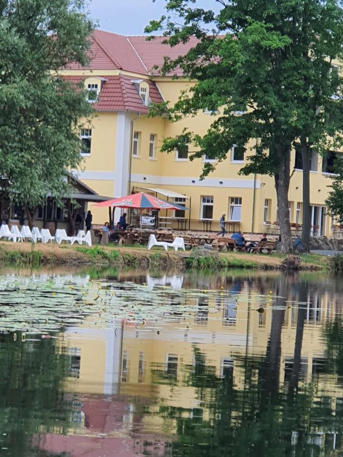 Hotel & Ferienpark Fleether Muehle Mirow Buitenkant foto